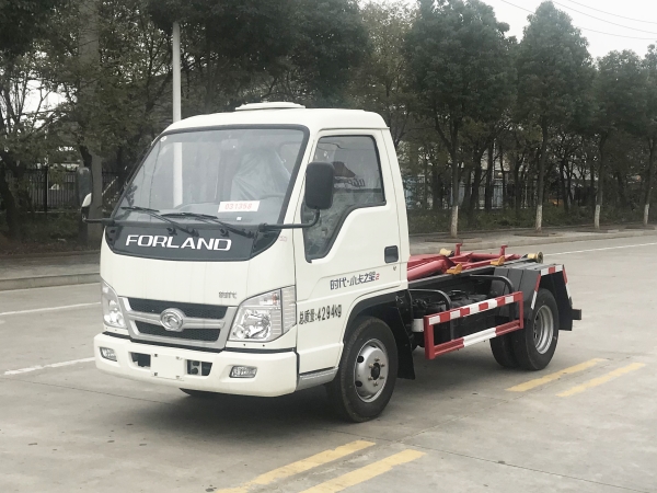 小型勾臂式垃圾车正确使用方法