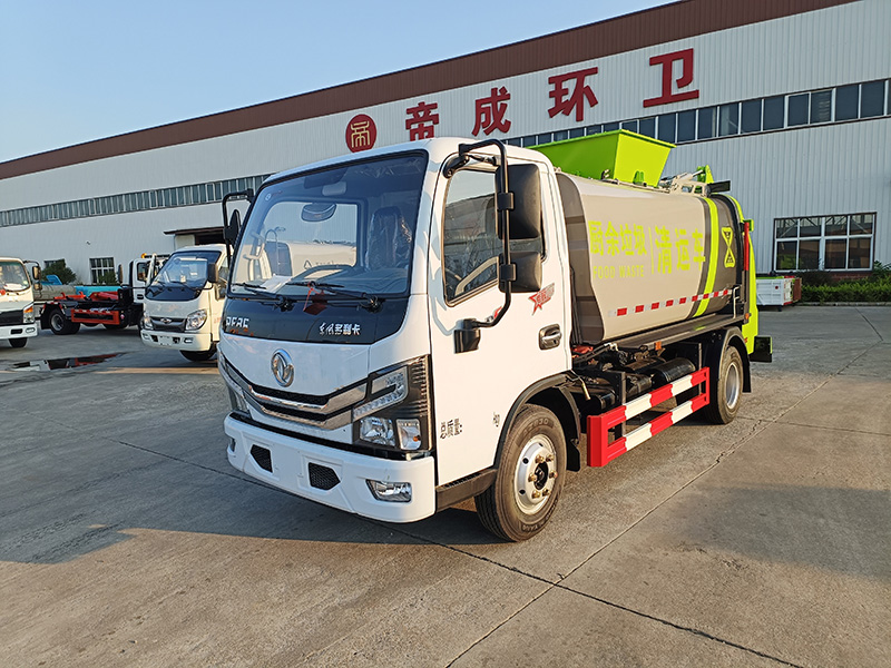 东风小多利卡餐厨垃圾车